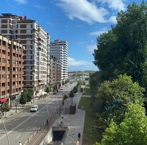 Playa De San Lorenzo