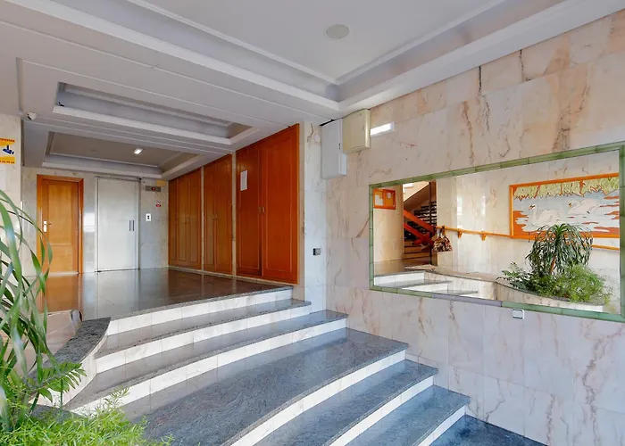 Playa De San Lorenzo *